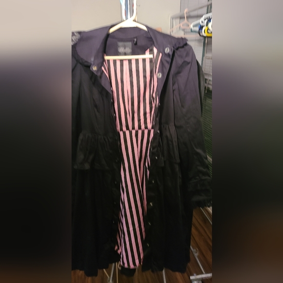 Lip-Service - Blacklist Coat - Picture 14 of 16